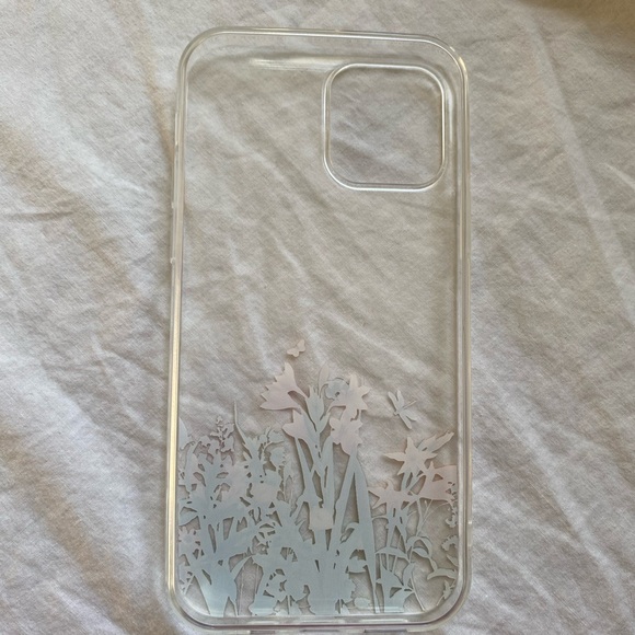 Iphone 12 clear with floral design - Picture 2 of 5